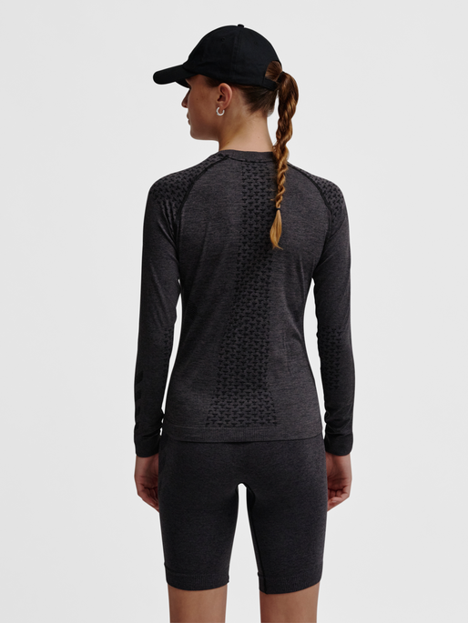 hmlCI SEAMLESS T-SHIRT L/S 2 hmlCI SEAMLESS T-SHIRT L/S